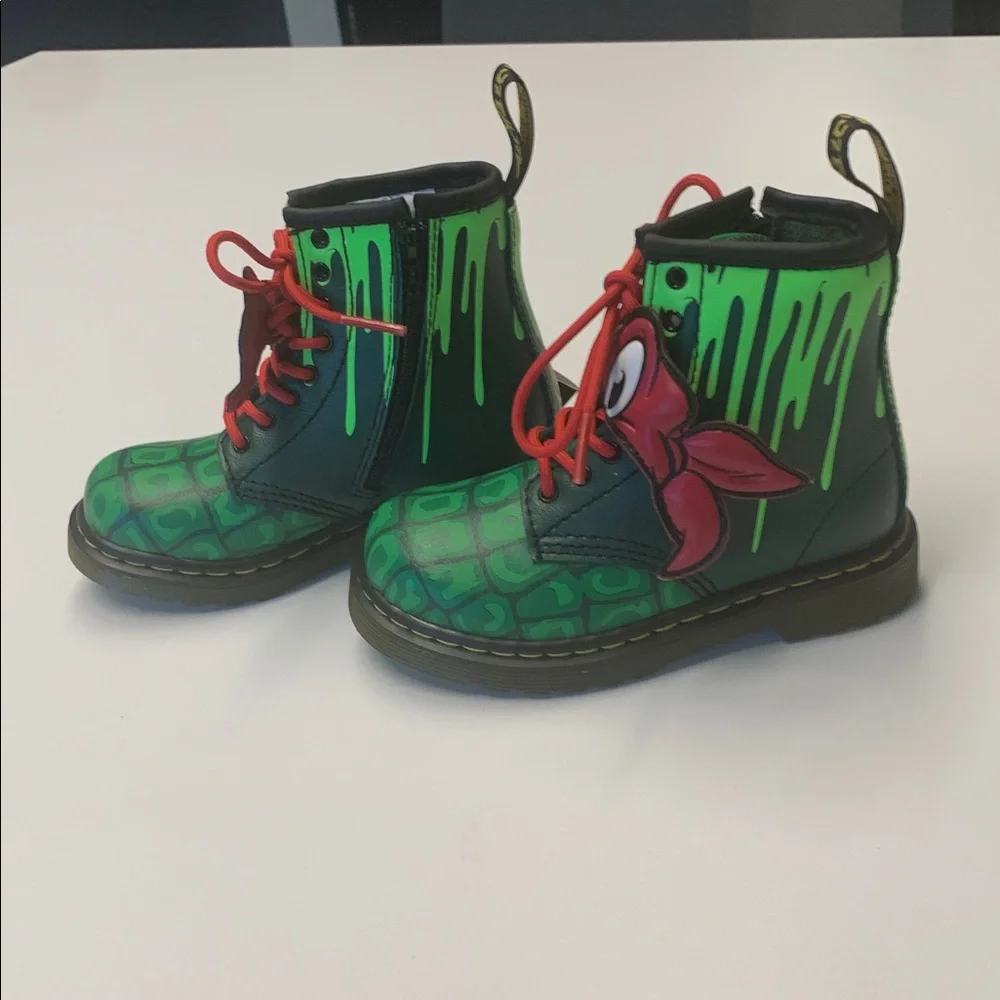 NWT Doc Doctor Martens Teenage Mutant Ninja Turtles Kids/Toddler Boots size 8